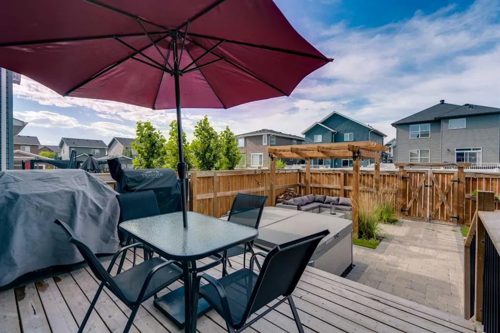 2173 Ravensdun Crescent SE