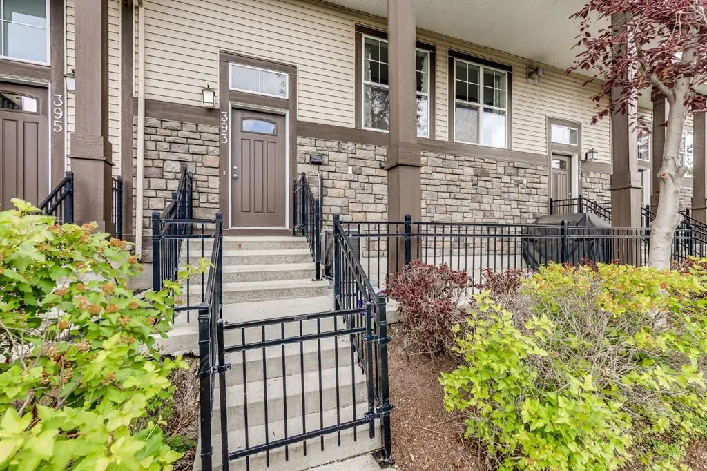 393 McKenzie Towne Gate SE