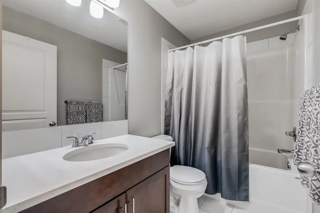 393 McKenzie Towne Gate SE