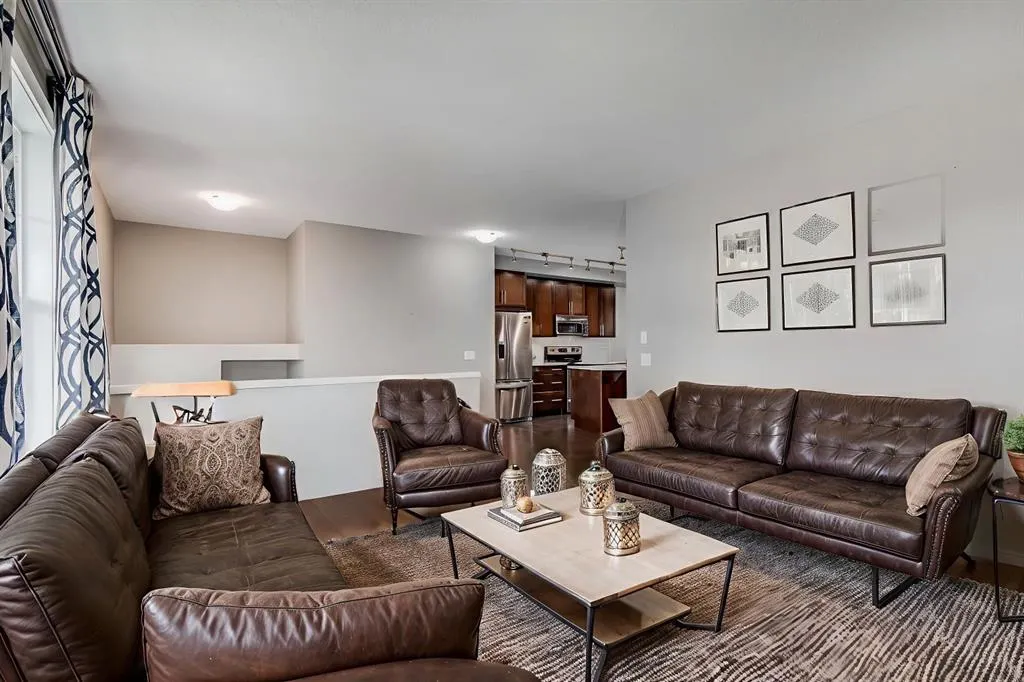 393 McKenzie Towne Gate SE