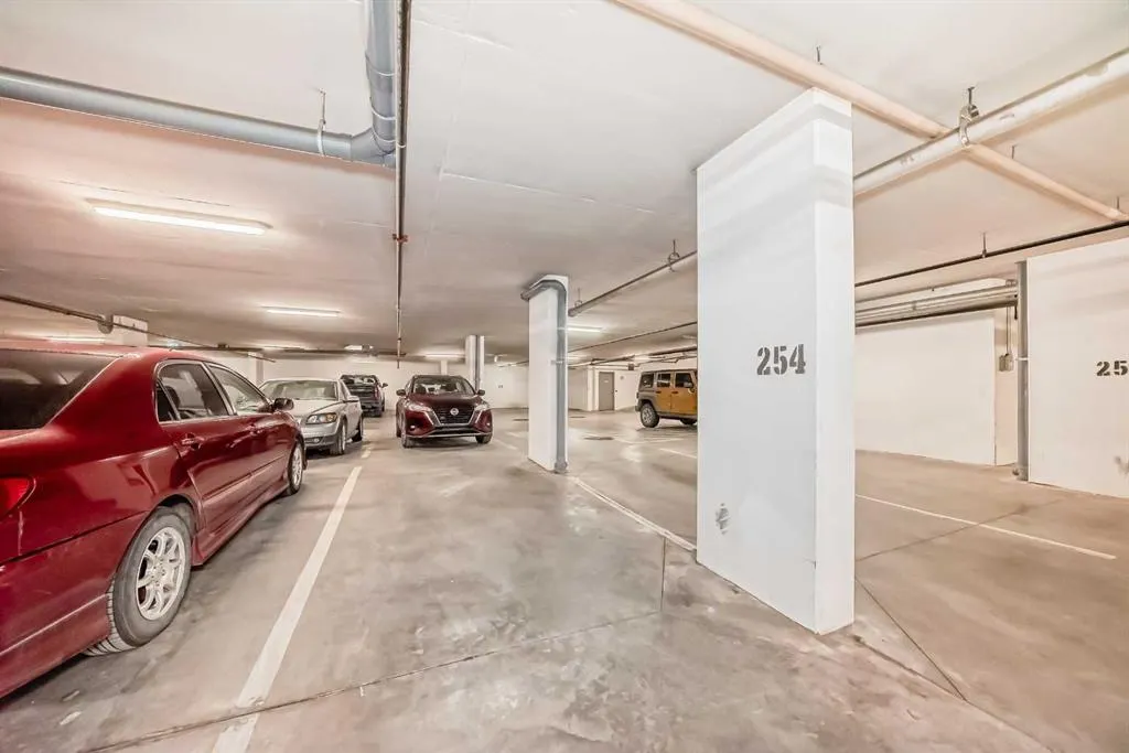4138 University Avenue NW, #227