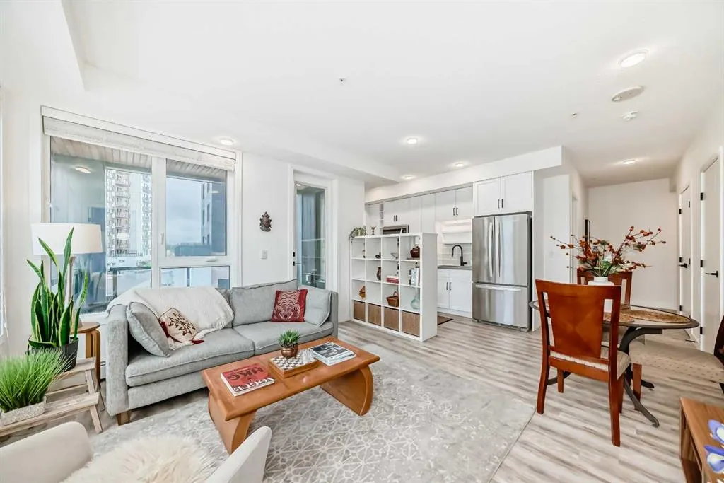 4138 University Avenue NW, #227