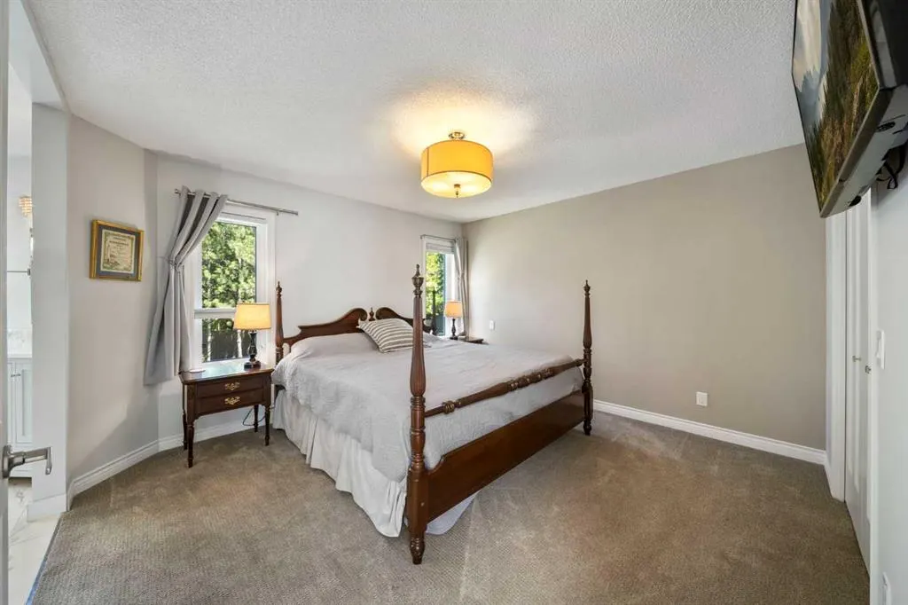 91 Mountain Park Drive SE