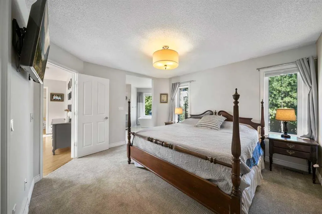 91 Mountain Park Drive SE