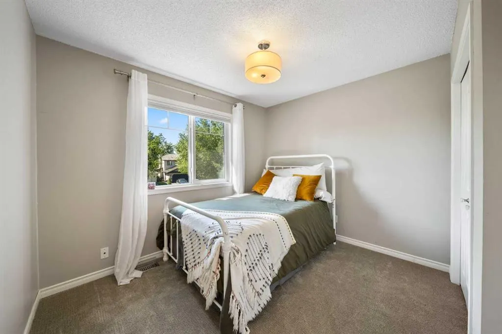 91 Mountain Park Drive SE