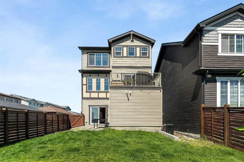 233 Lucas Manor NW