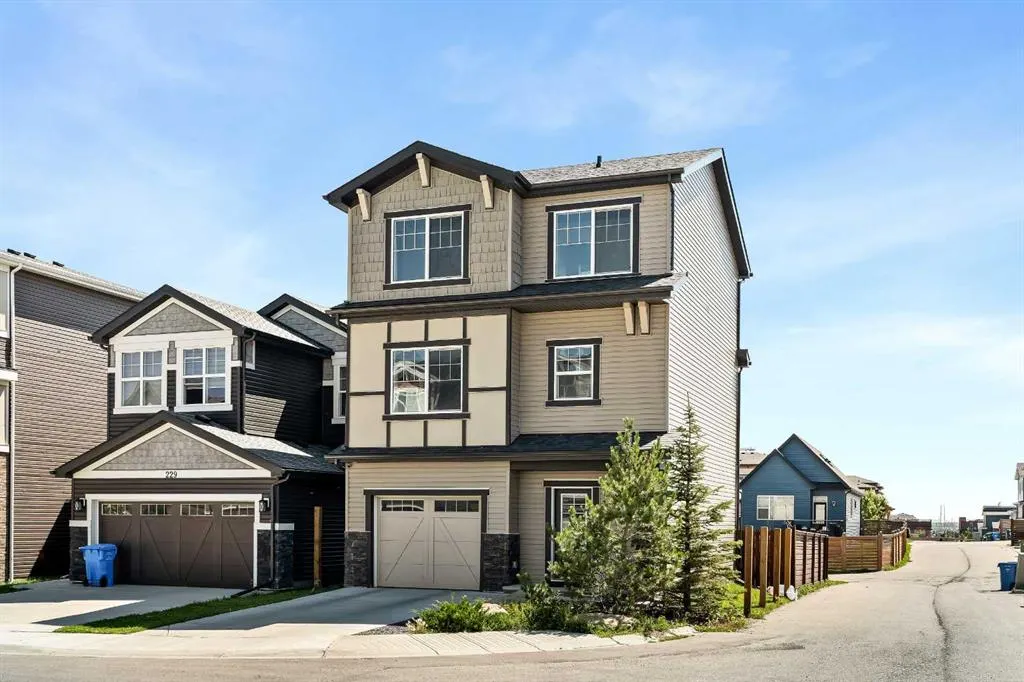 233 Lucas Manor NW