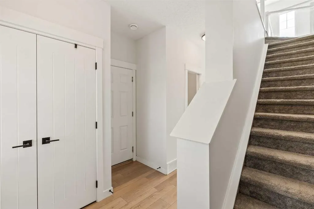 233 Lucas Manor NW