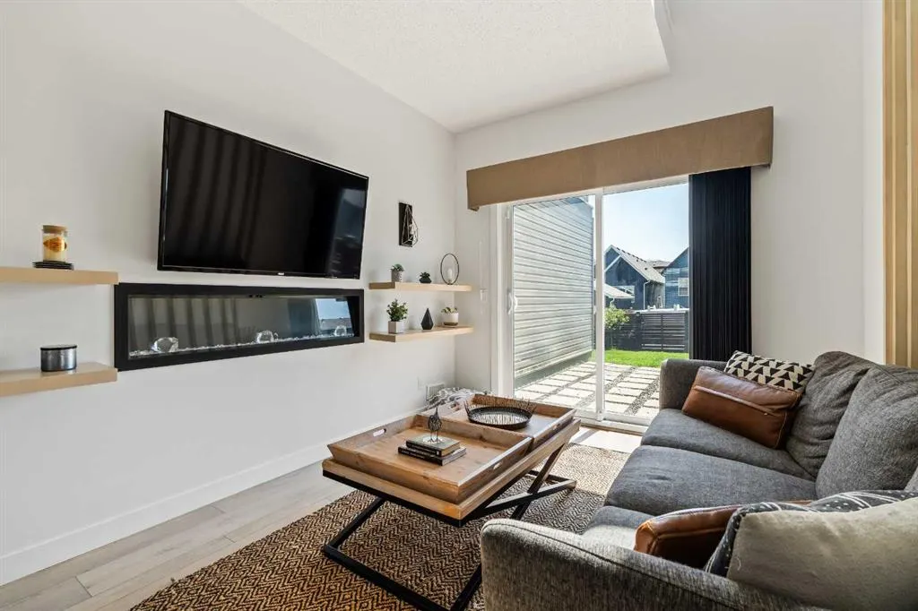 233 Lucas Manor NW