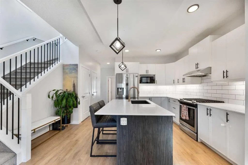 222 Cornerstone Road NE