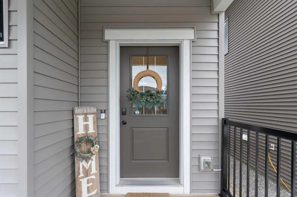 228 Ravenstern Crescent SE