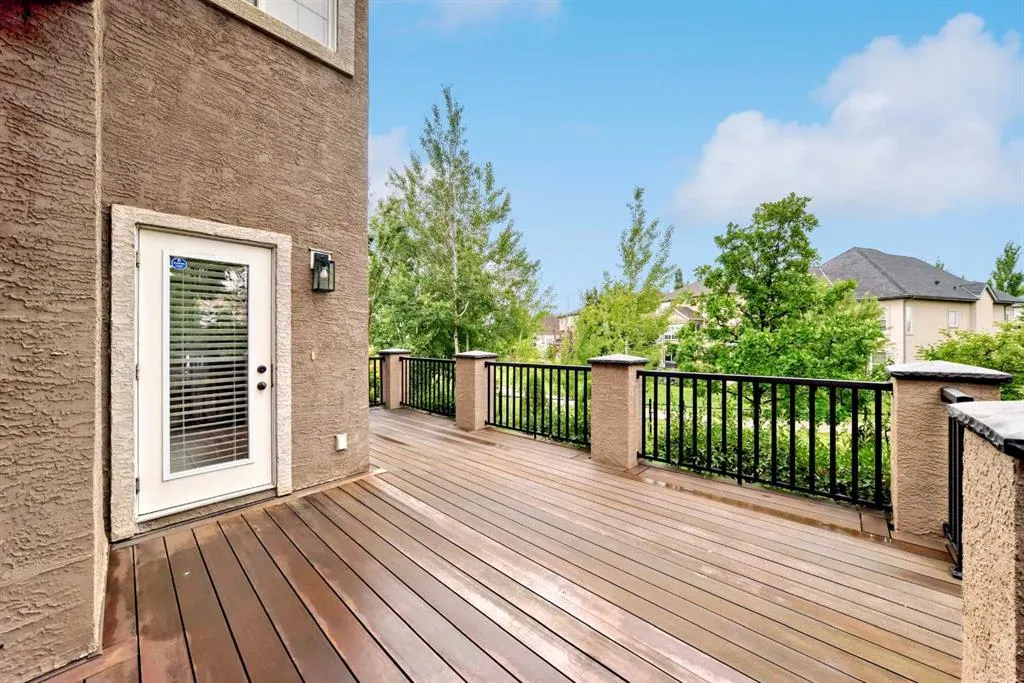 2 Tuscany Estates Crescent NW