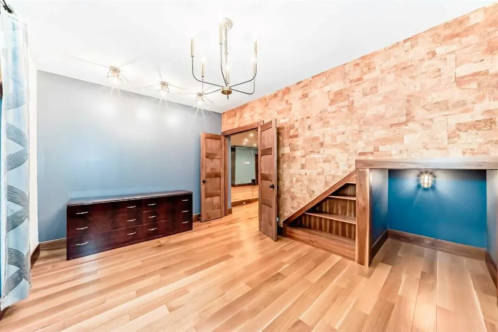 2 Tuscany Estates Crescent NW