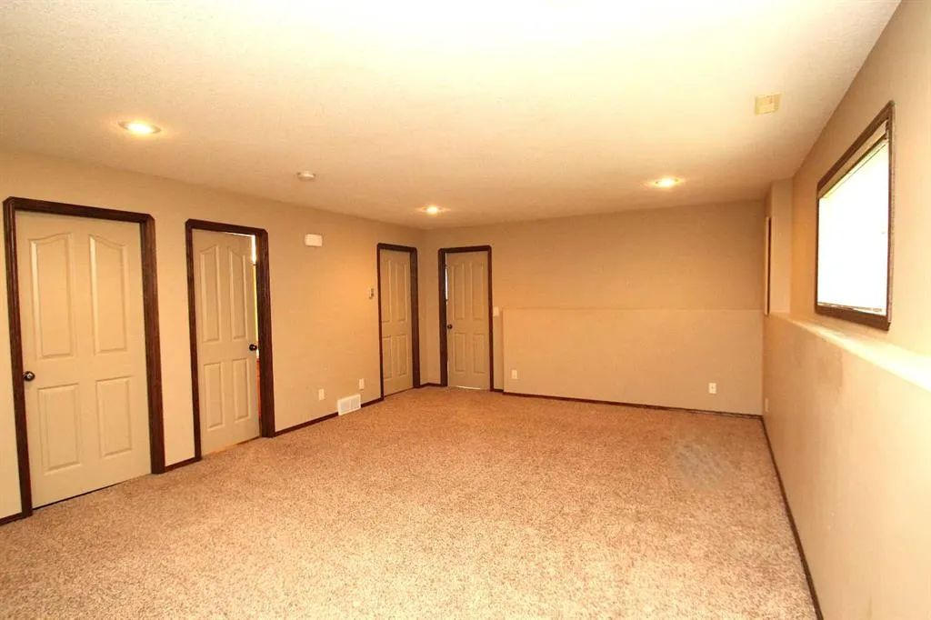 83 Vickers Close