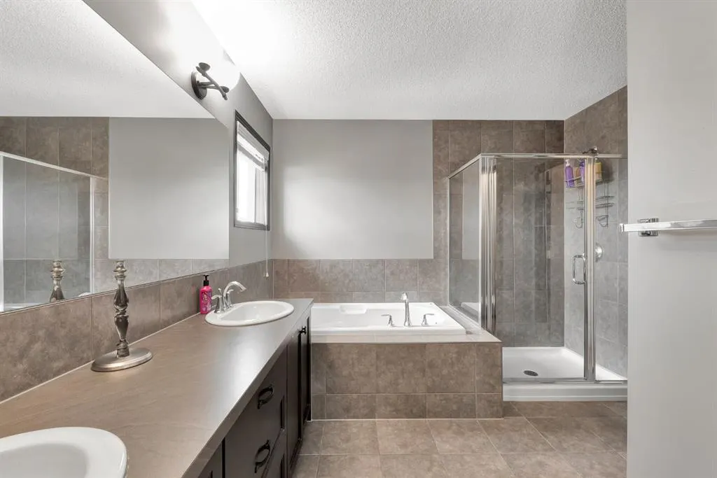 25 Evansview Manor NW