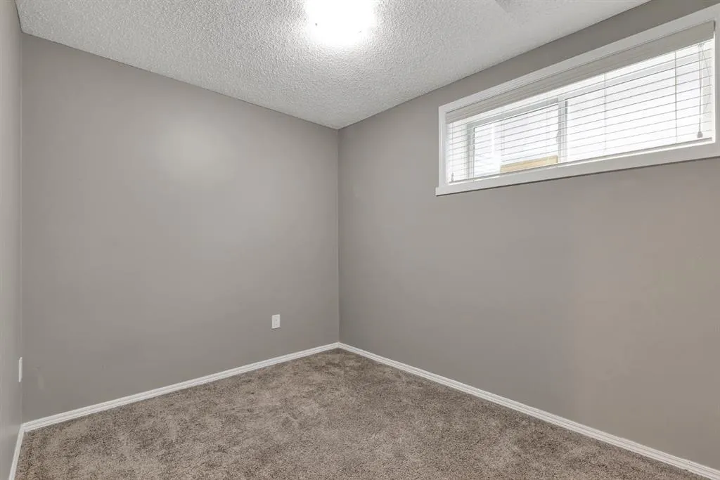 25 Evansview Manor NW