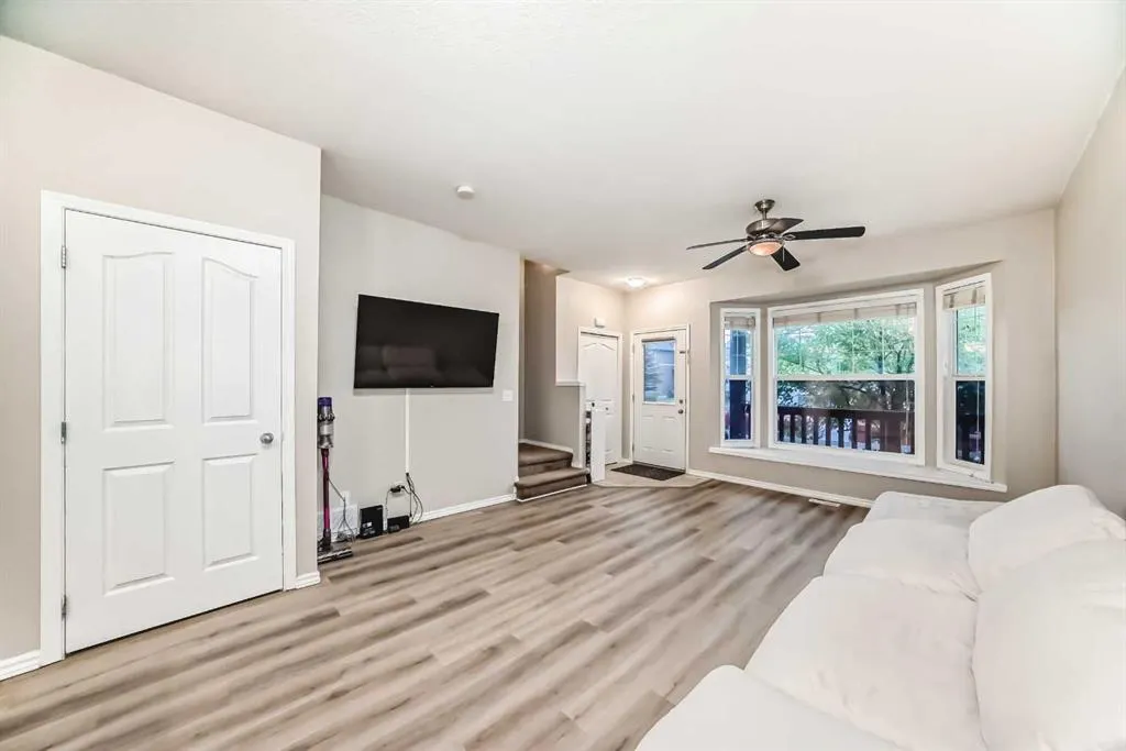 2066 Luxstone Boulevard SW, #402