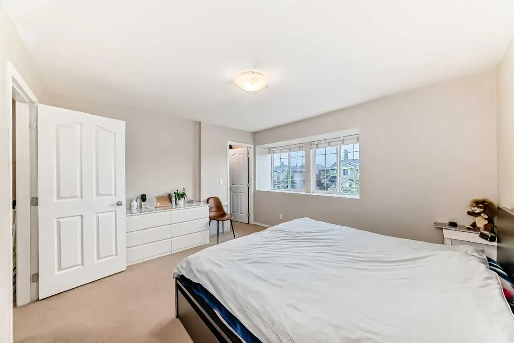 2066 Luxstone Boulevard SW, #402