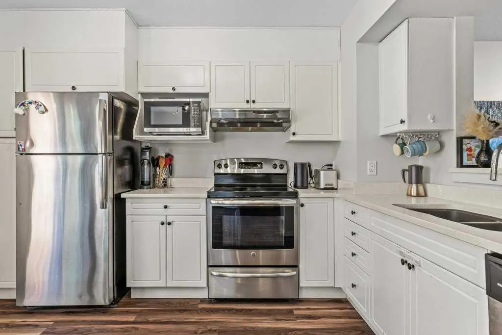 241 Benchlands Terrace, #9