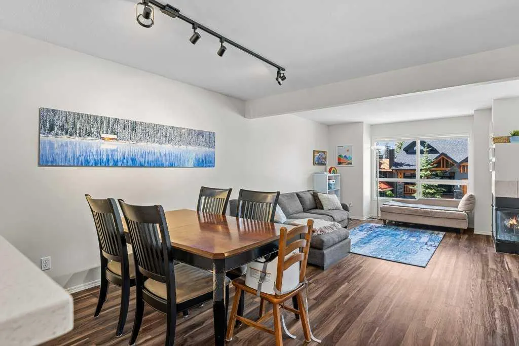241 Benchlands Terrace, #9