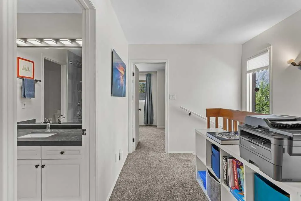 241 Benchlands Terrace, #9