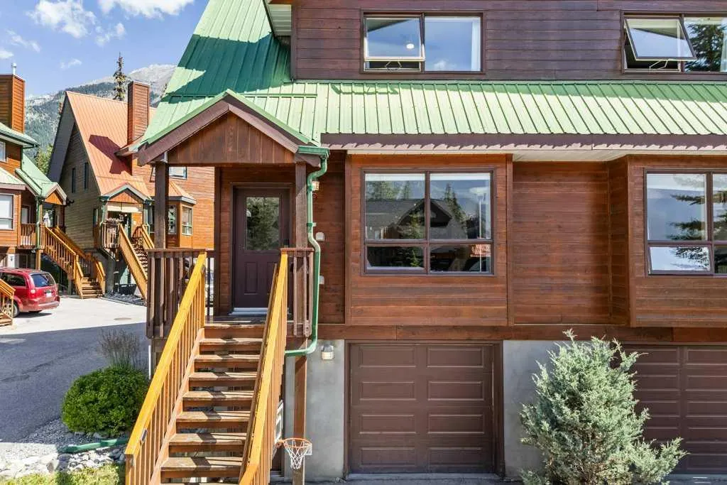 241 Benchlands Terrace, #9