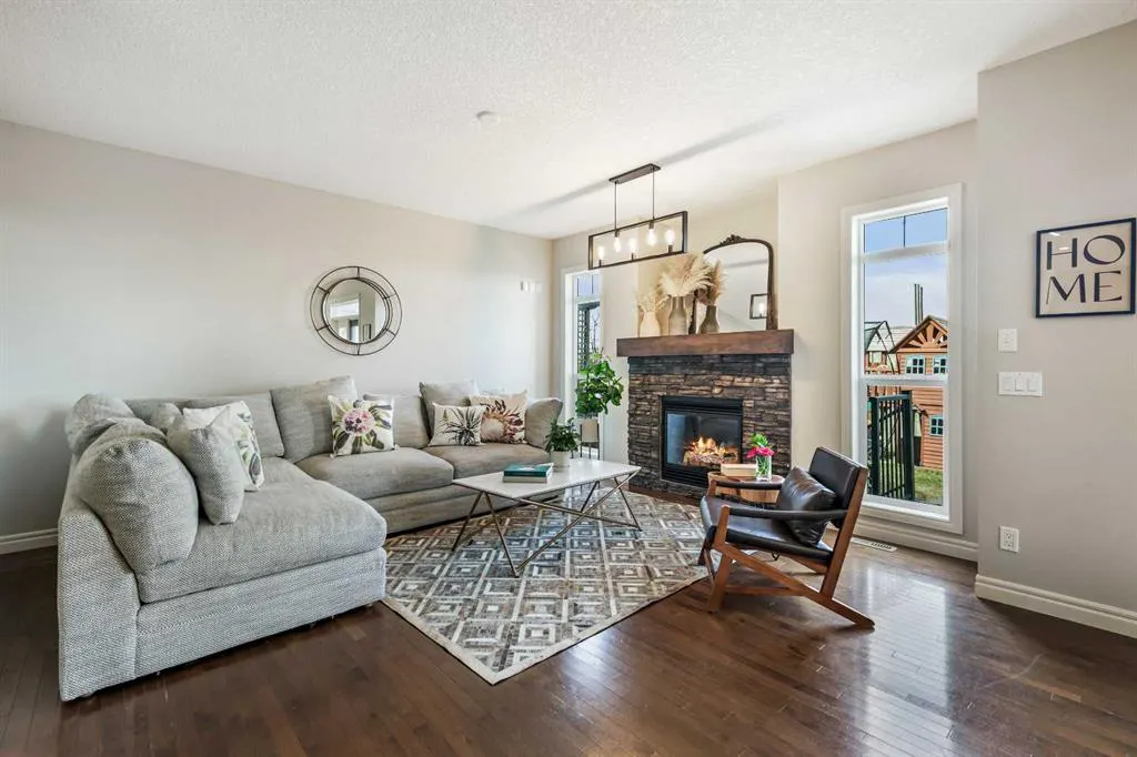 383 Mahogany Terrace SE