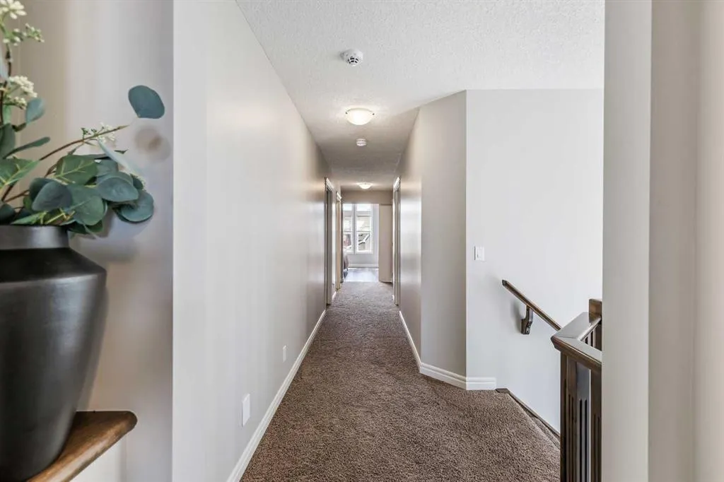 383 Mahogany Terrace SE