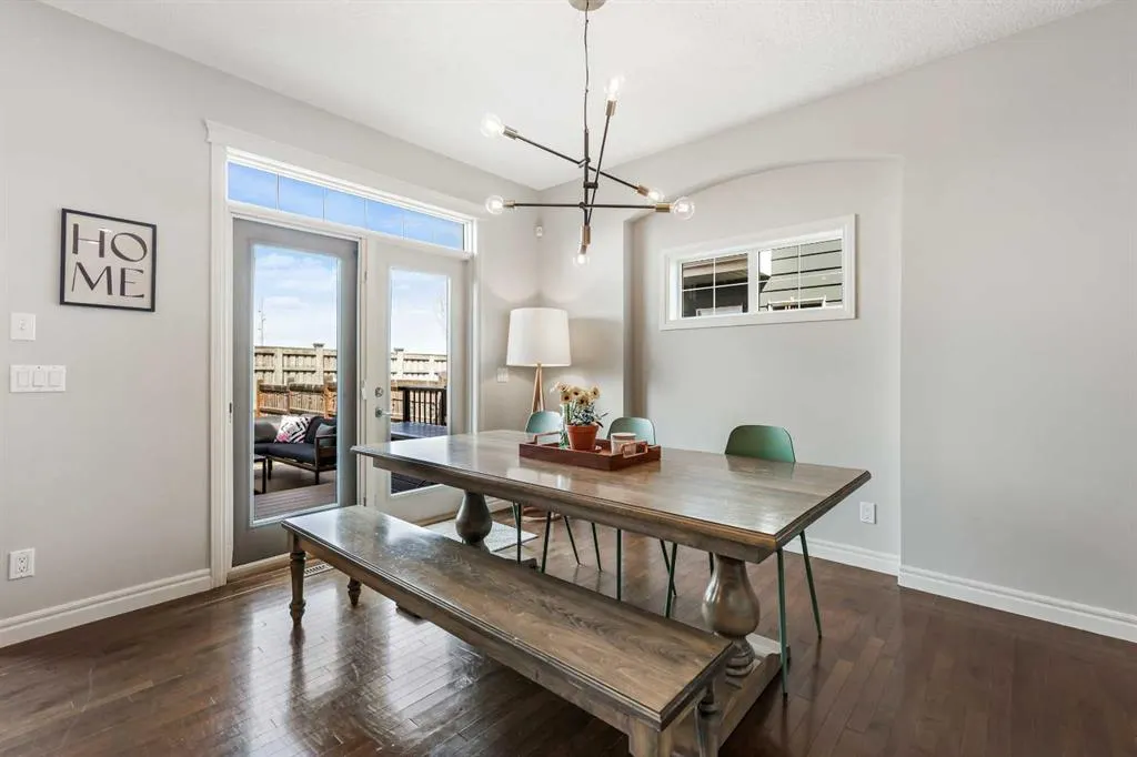 383 Mahogany Terrace SE
