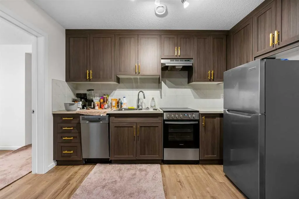 24 Yorkville Road SW