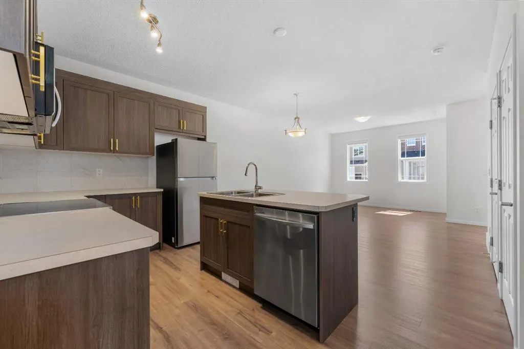 24 Yorkville Road SW