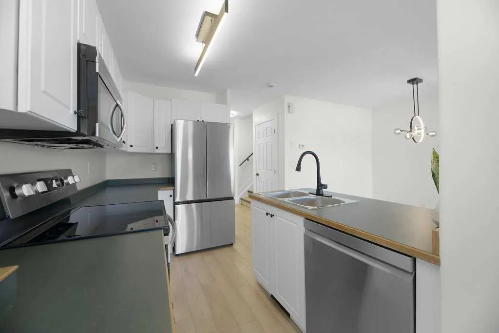 73 Addington Drive, #14