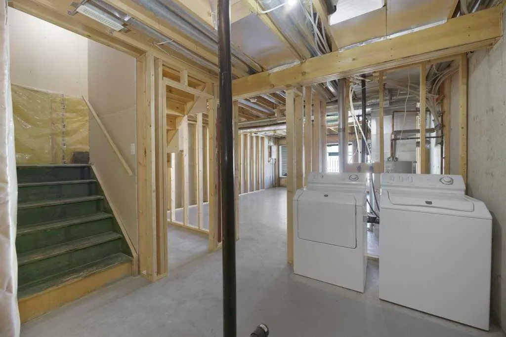 73 Addington Drive, #14