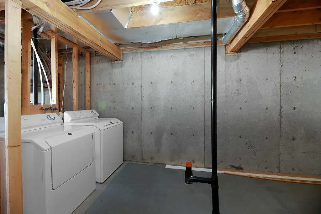 73 Addington Drive, #14