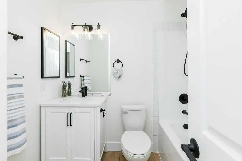 73 Addington Drive, #14