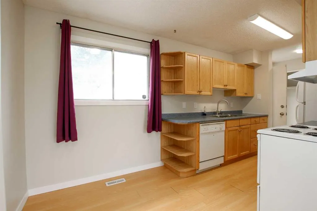 35 Nash Street, #B3