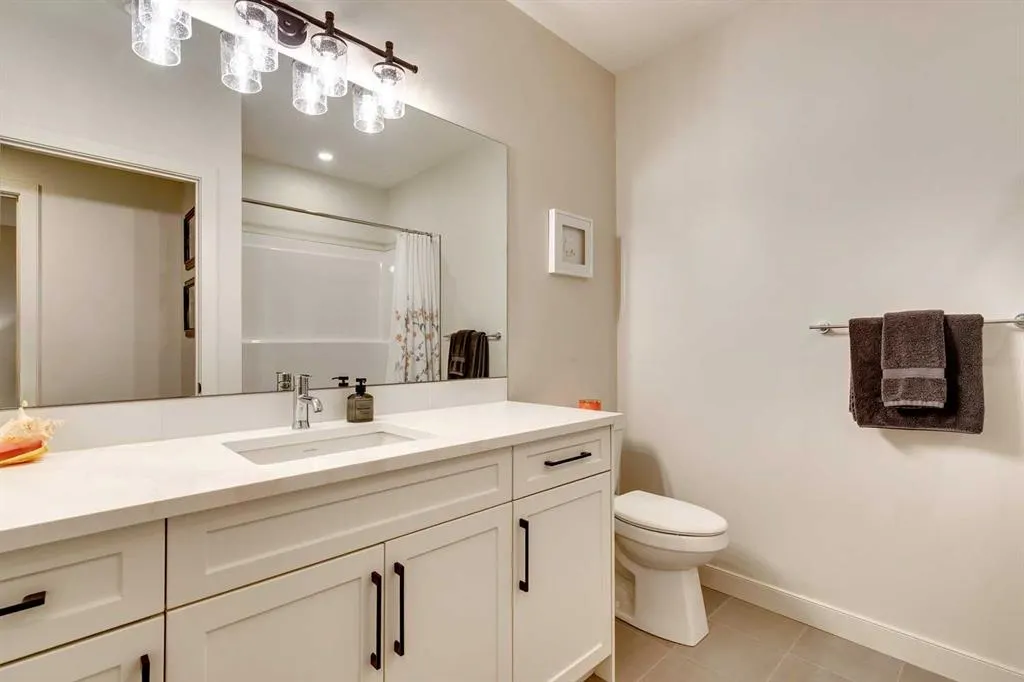 196 Emberside Hollow