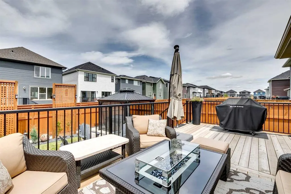 196 Emberside Hollow