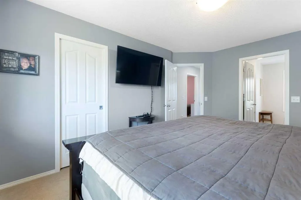 23 Auburn Bay Place SE