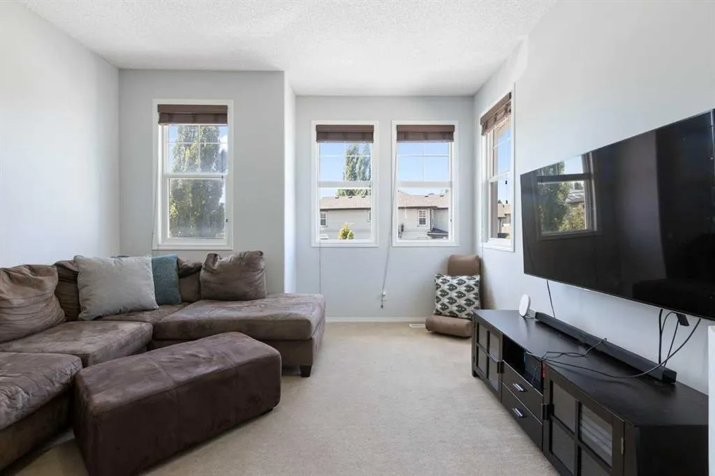 23 Auburn Bay Place SE