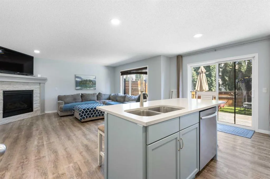 23 Auburn Bay Place SE