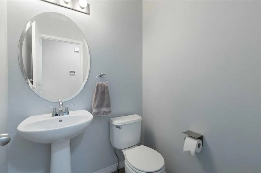 23 Auburn Bay Place SE