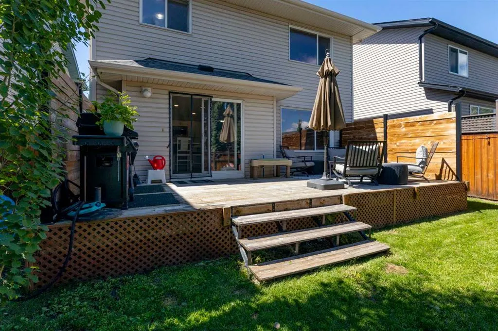 23 Auburn Bay Place SE