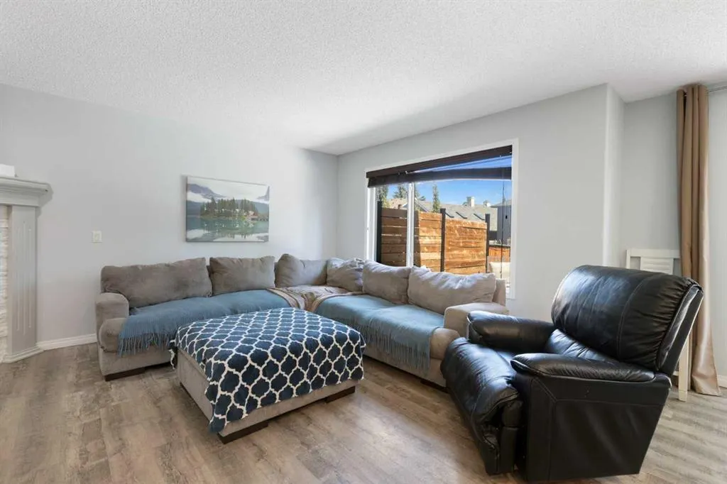 23 Auburn Bay Place SE