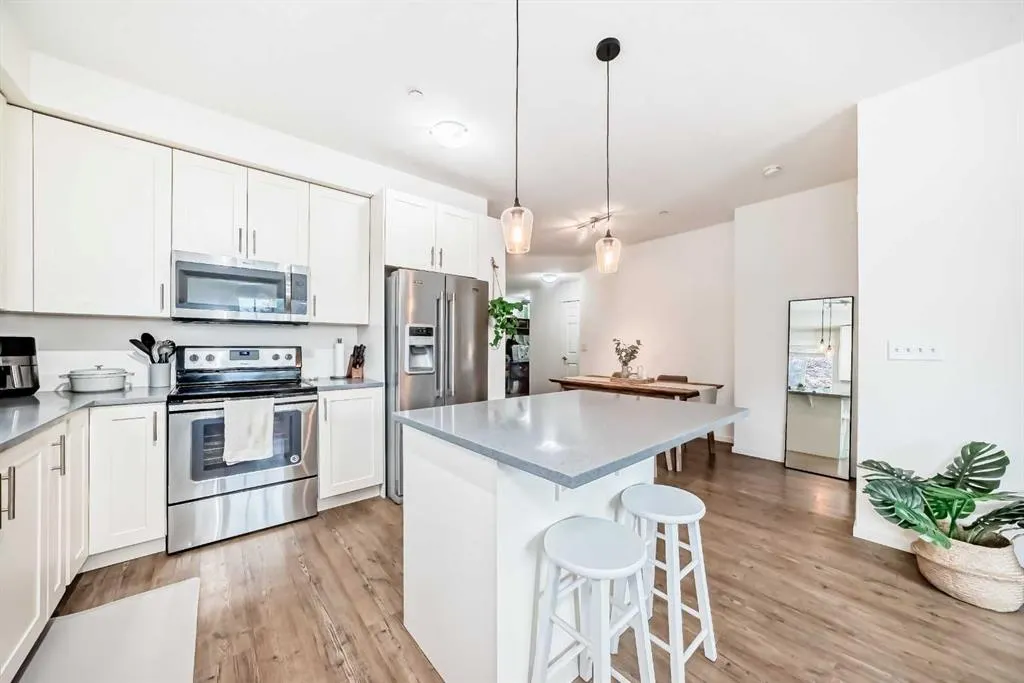 99 Copperstone Park SE, #3218