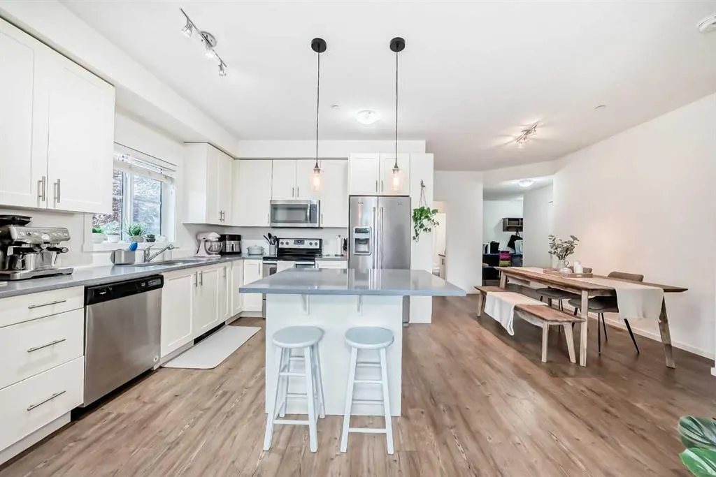 99 Copperstone Park SE, #3218