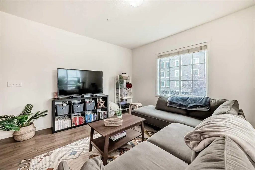 99 Copperstone Park SE, #3218