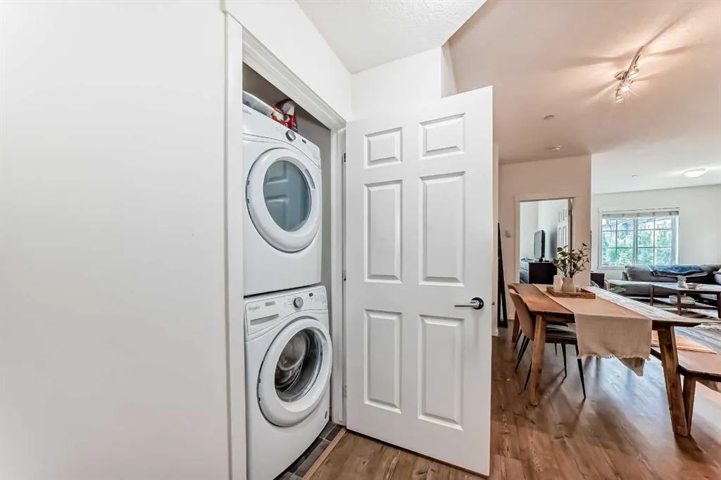 99 Copperstone Park SE, #3218