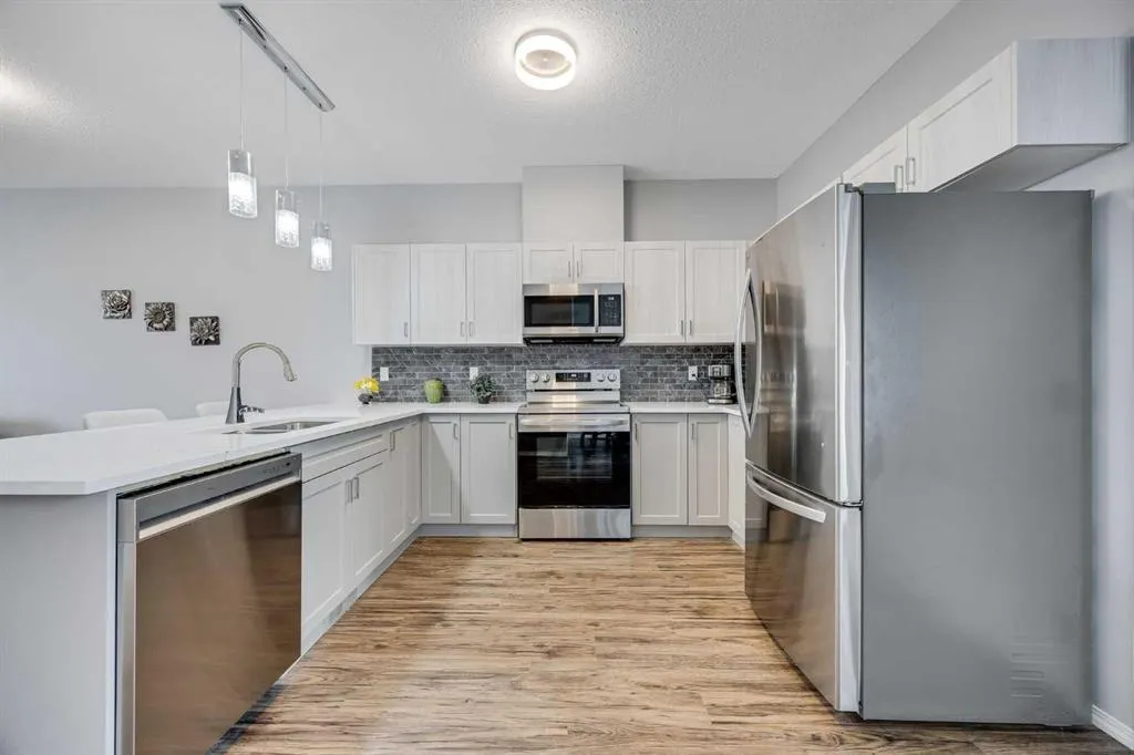 2001 Luxstone Boulevard SW, #603