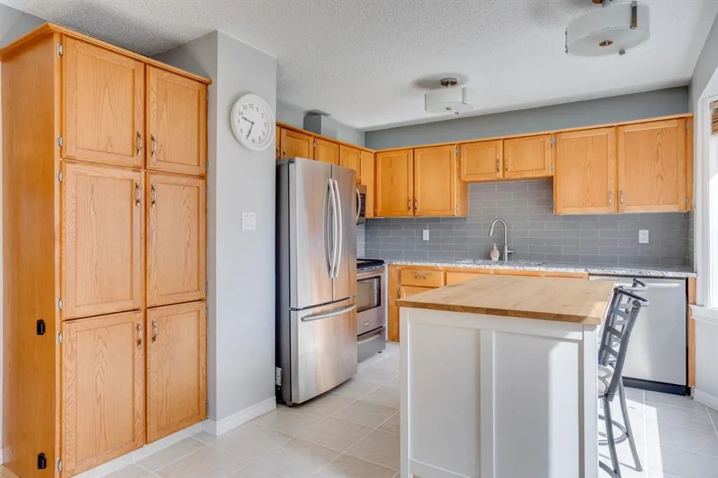 156 Grayling Crescent